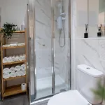 公寓 Entire 1 Bedroom Flat Near Centre And Shipley *