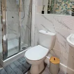 Entire 1 Bedroom Flat Near Centre And Shipley 布雷得佛