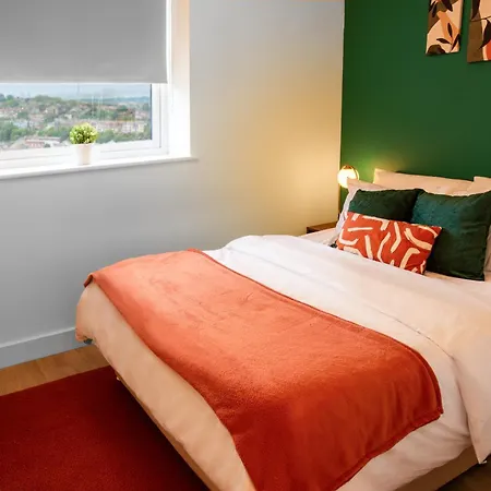 Entire 1 Bedroom Flat Near Centre And Shipley * Bradford (West Yorkshire)