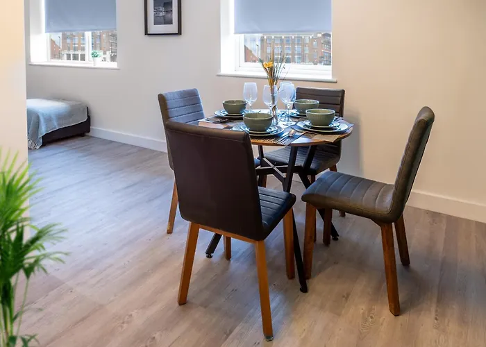 Entire 1 Bedroom Flat Near Centre And Shipley