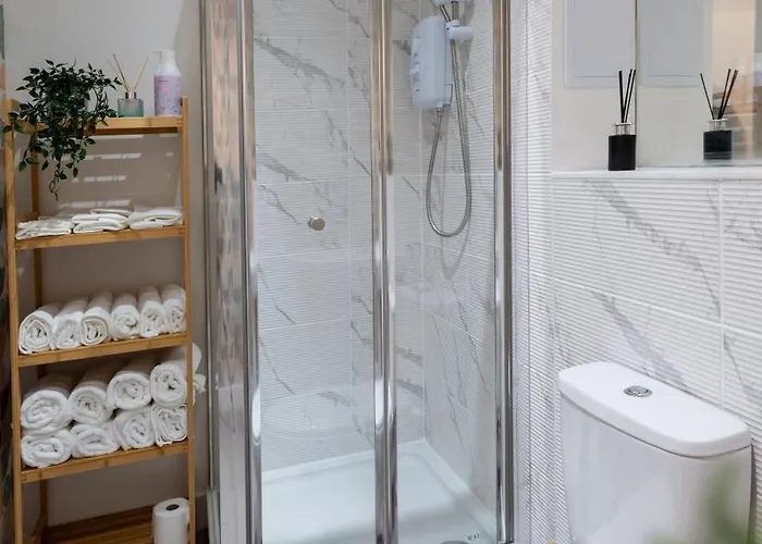 아파트 Entire 1 Bedroom Flat Near Centre And Shipley *